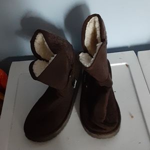 Muk luks brown boots